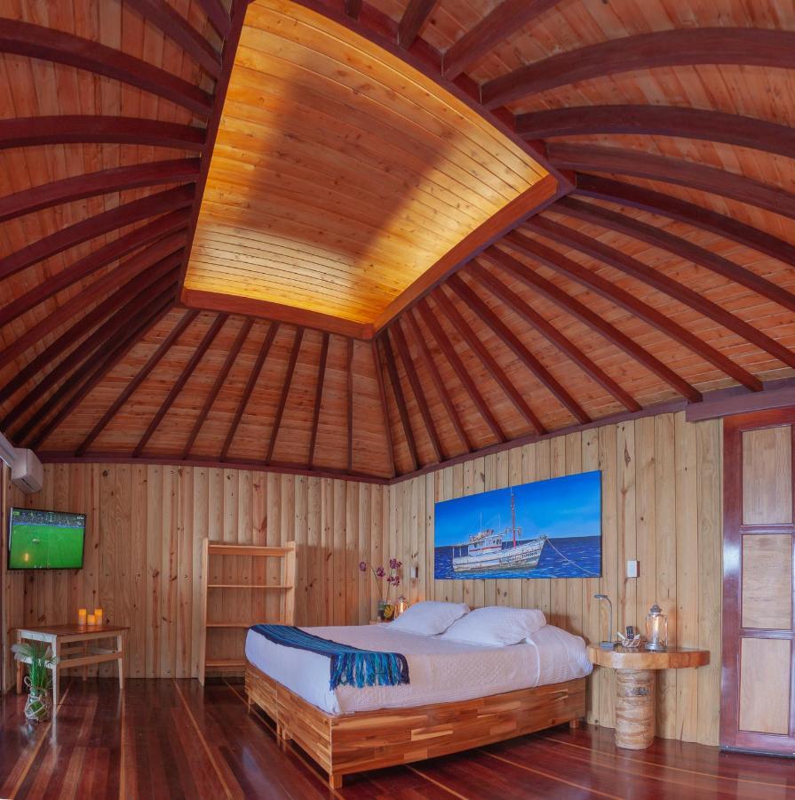 Hotel Punta Faro Isla Mucura